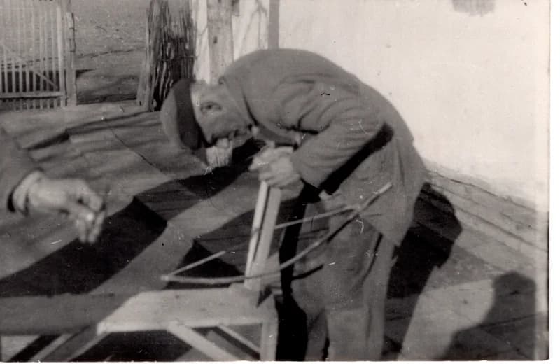 Kézi faesztergályos