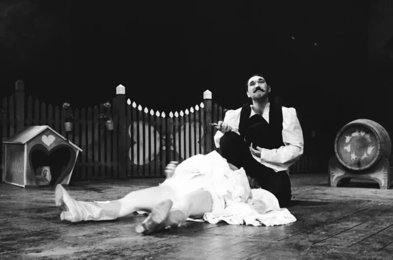 Tóth E.: A falu rossza, avagy a negyedik ablak /r.: Hernyák Gy./