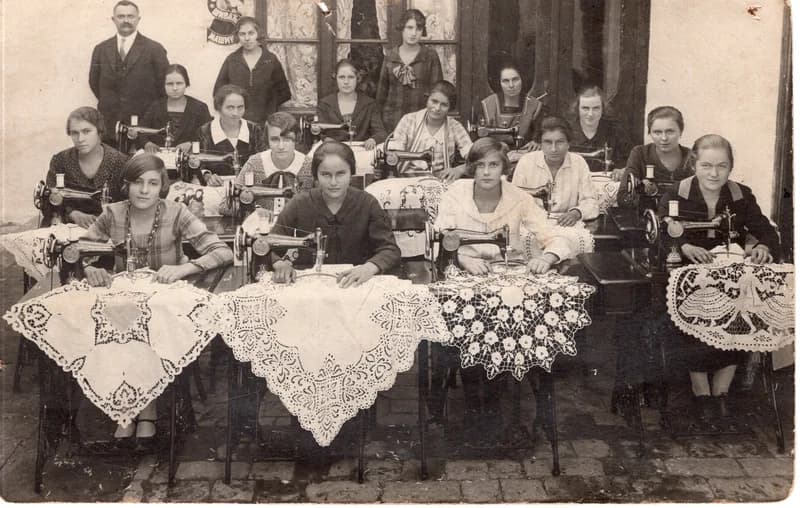 Singer varrótanfolyam