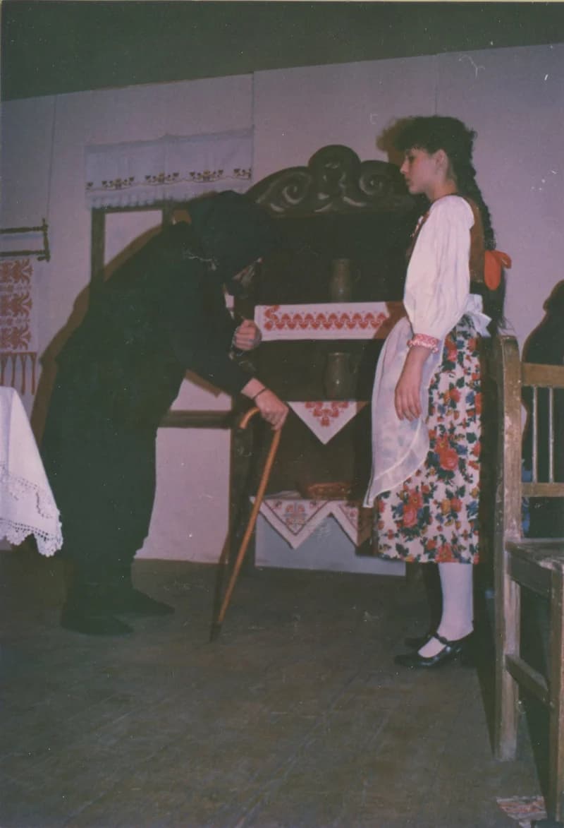 Az egyesület színjátszóinak előadása: Tamási Áron: Énekes madár