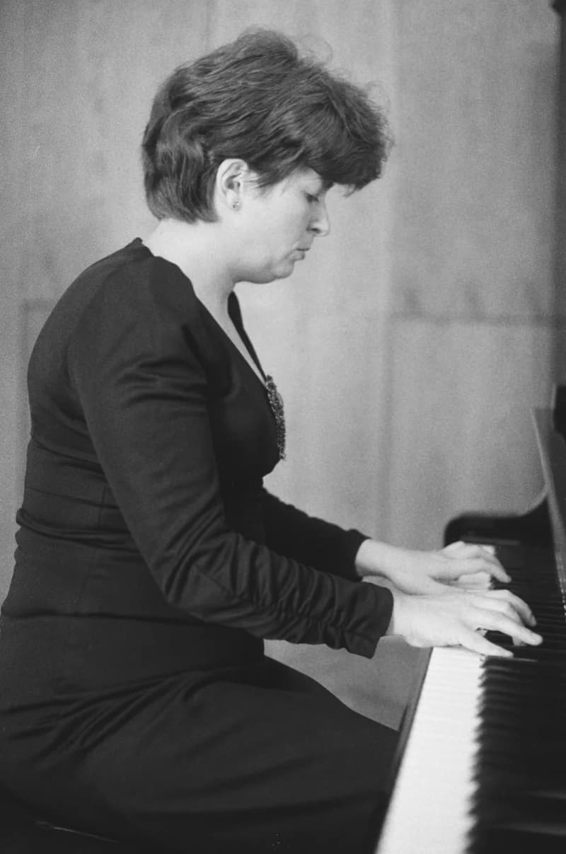 Missuray Erzsébet, Szántó Eleonóra, Kinka Rita 