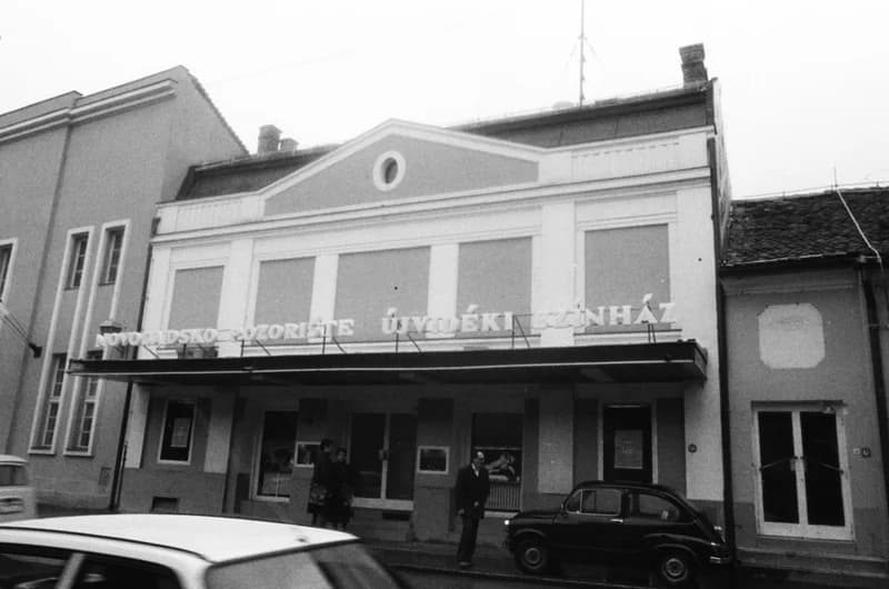 Az újvidéki színház épületének átadója