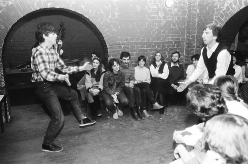 A Hívogató együttes az Ifjúsági Tribün pincéjében