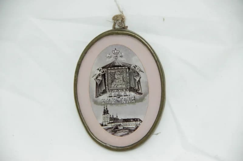 Ovális szentkép a Máriapócsi kegyhelyről