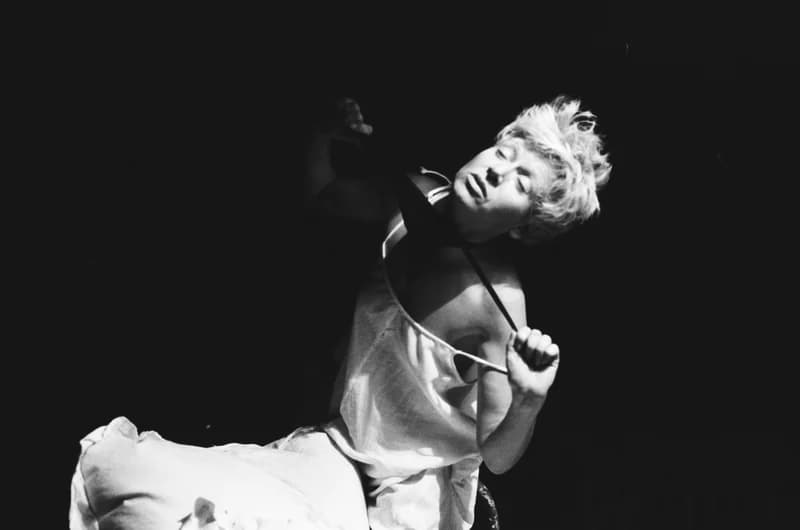 Tolnai: Izéke homokozója, Bayer II.