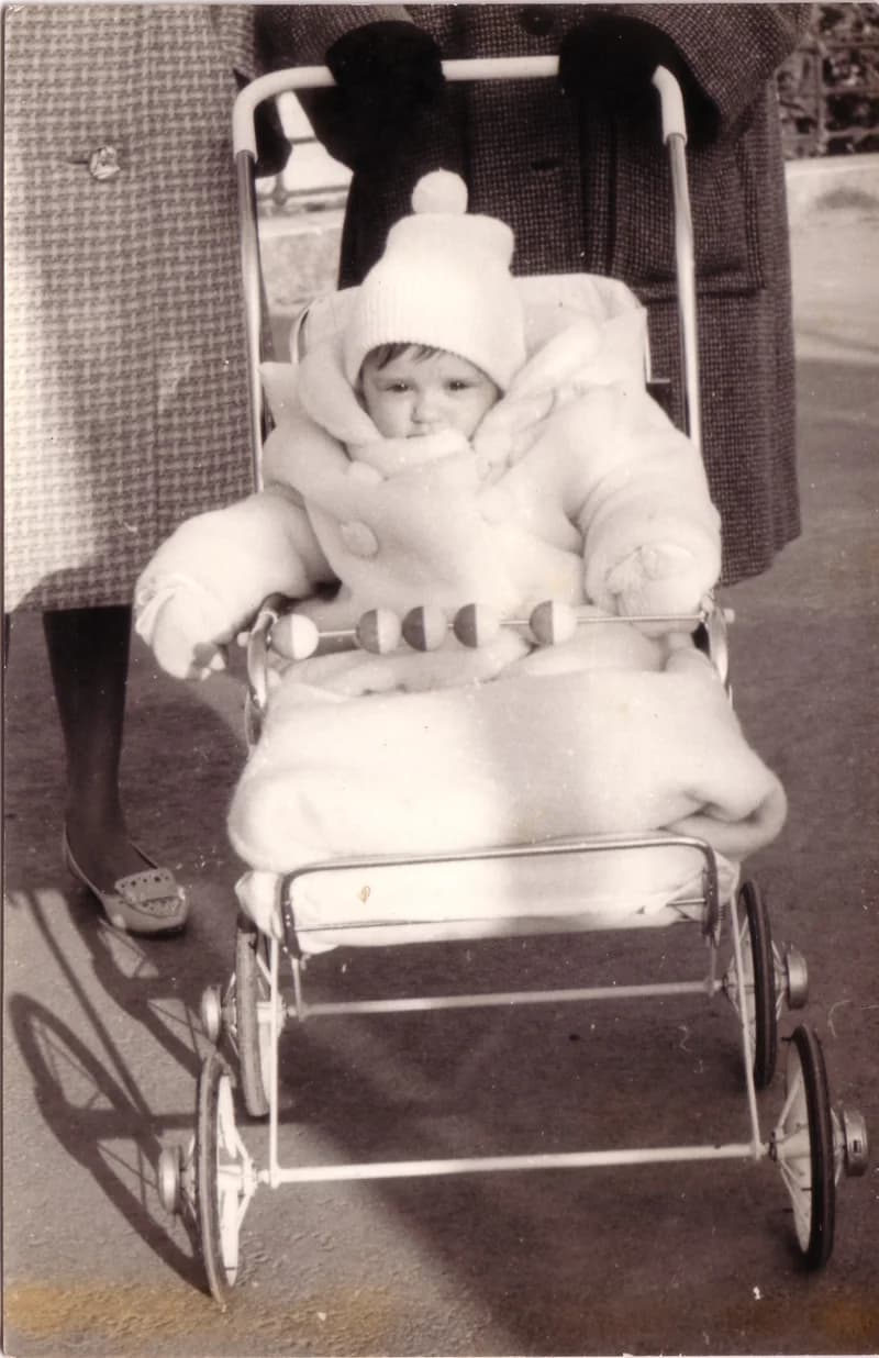 Izabella babakocsiban