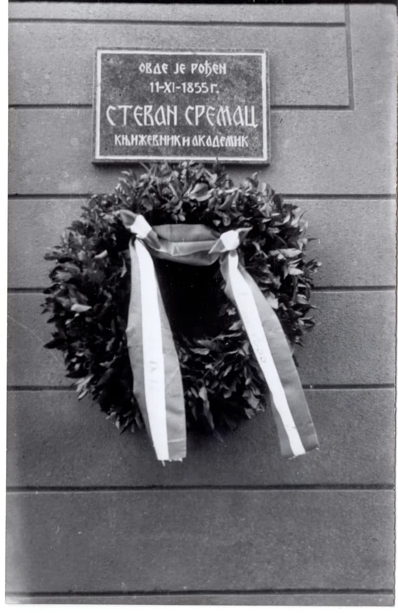 A Sremac-ház koszorúzása