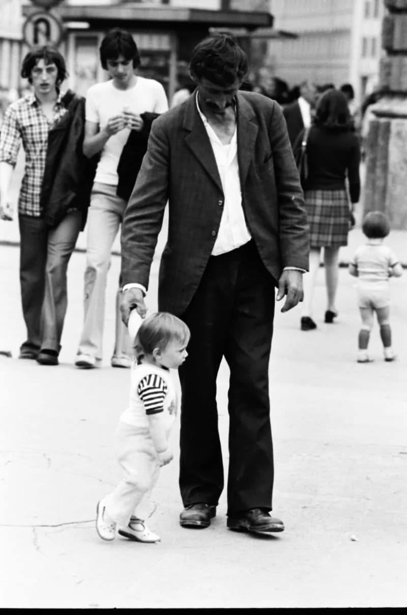 Gyerekek Újvidék utcáin