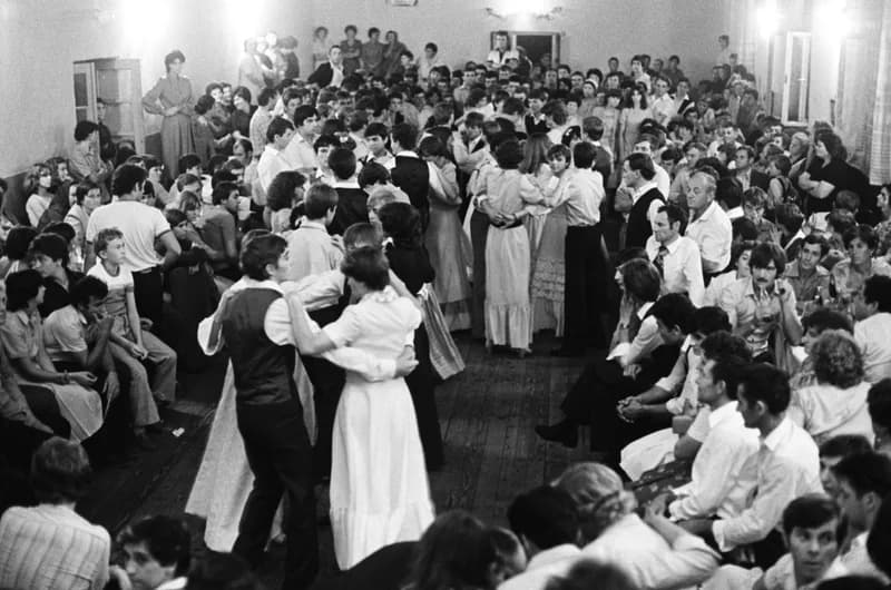 Tánciskola vizsgabál Kispiacon