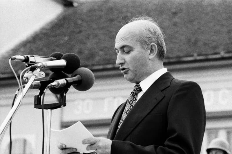 Emlékmű átadás Lovćenacon