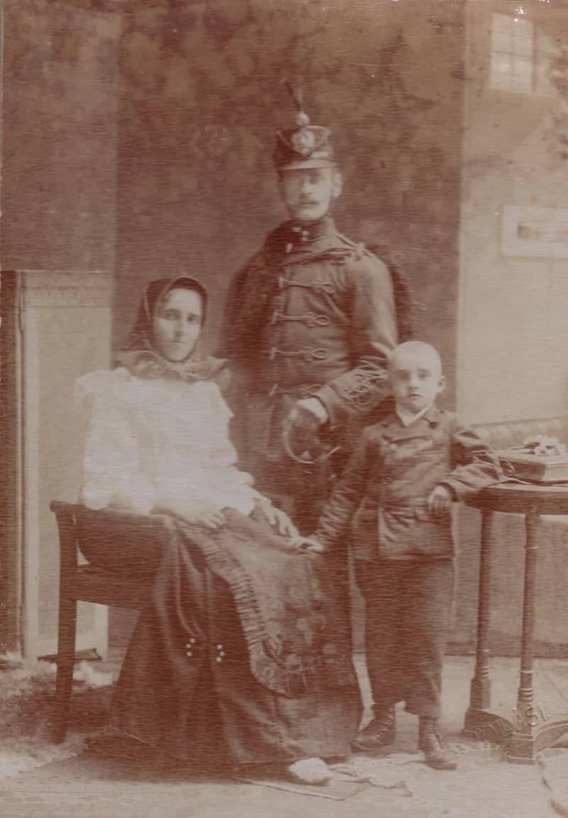 Faragó Pál családjával