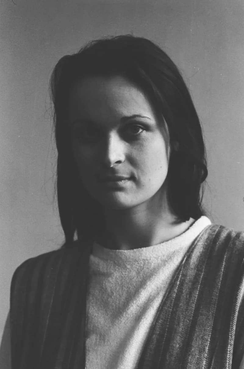 I. L. Ribal iskola kis színjátszói és Krnács Erika