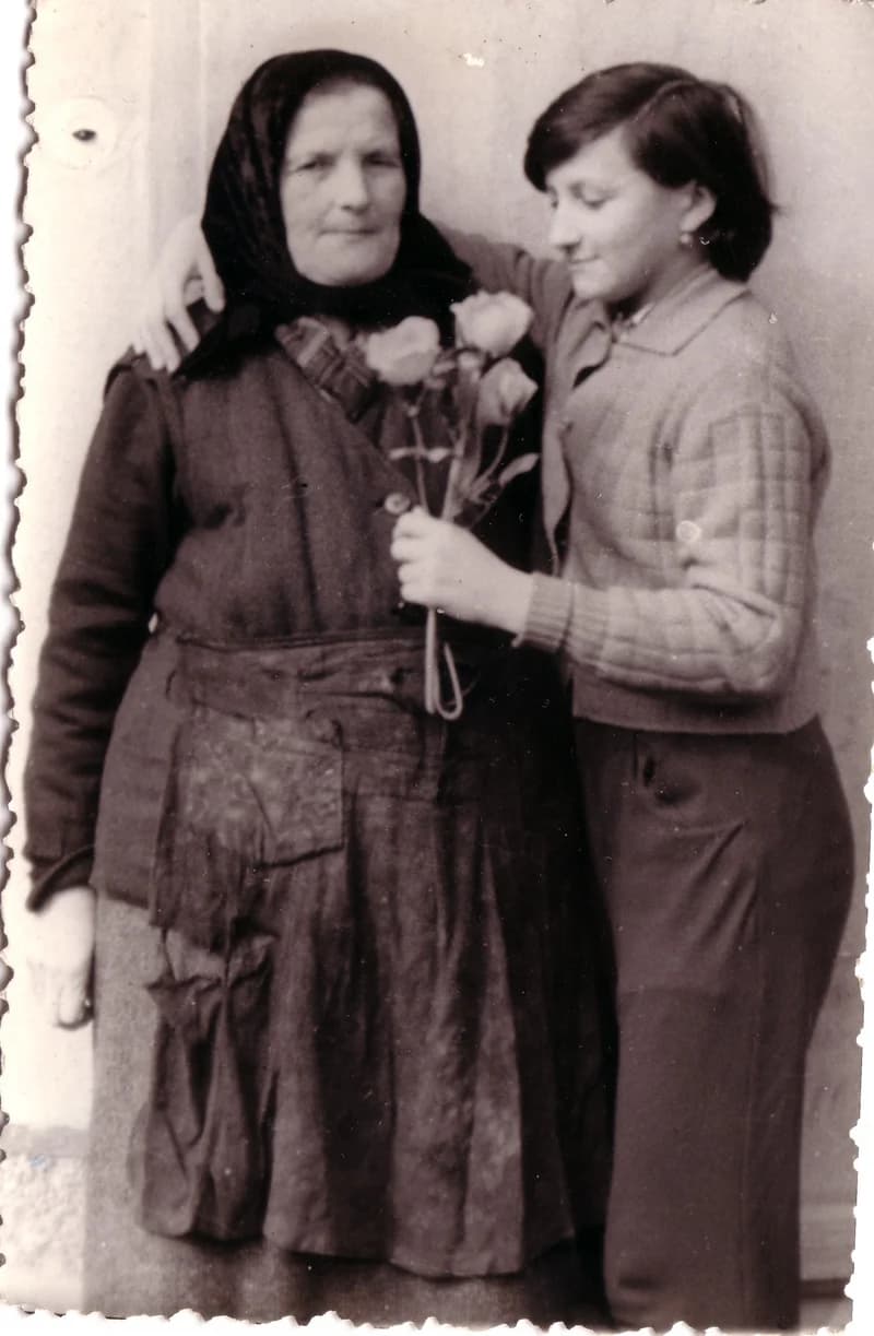 Böröcz Emma nagymamájával