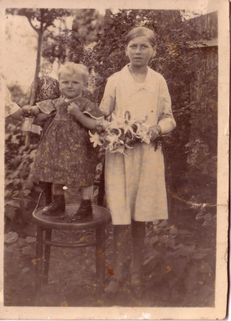 Sáfrány Ilonka és Erzsébet