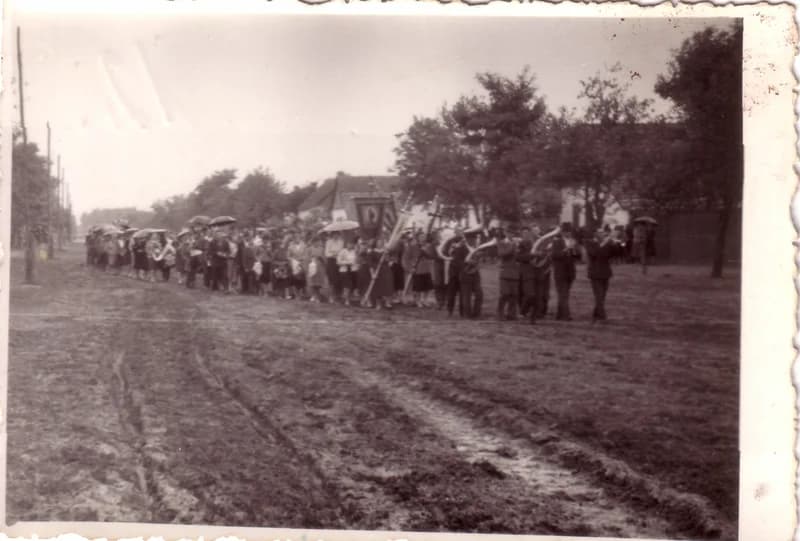 Halottas menet zenészekkel