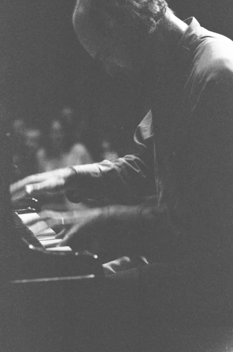 Szabados György /M-Stúdió/