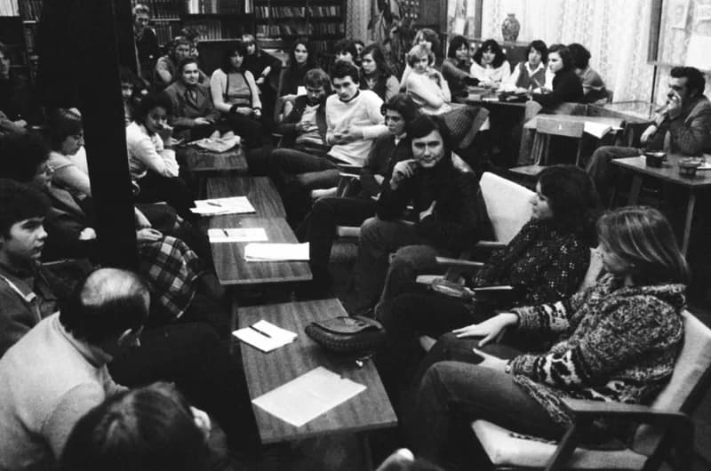 A Képes Ifjúság Topolyán a könyvtárban