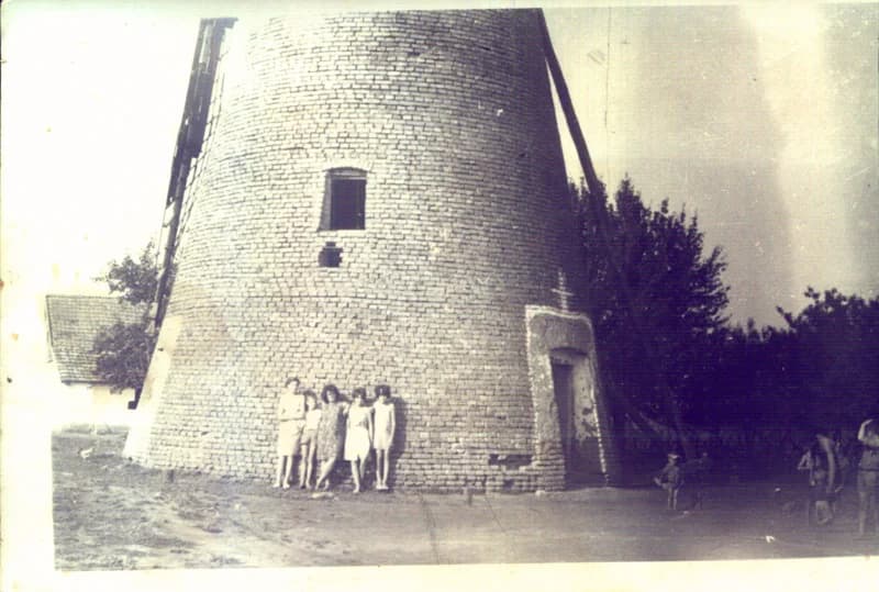 A völgyparti szélmalom