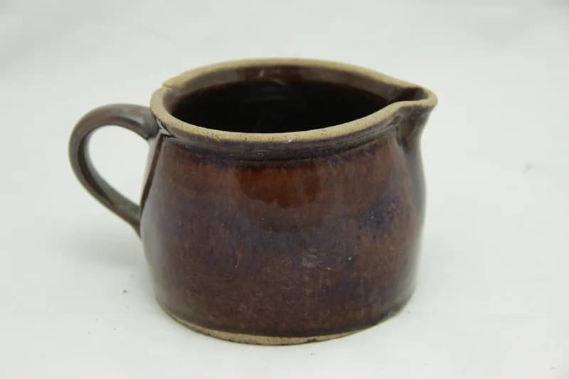 Kiöntőcsűcsös csupor