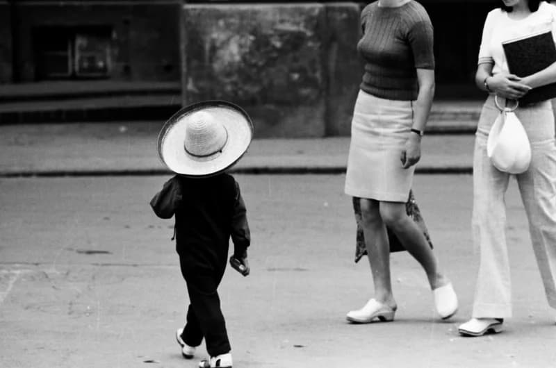 Gyerekek Újvidék utcáin