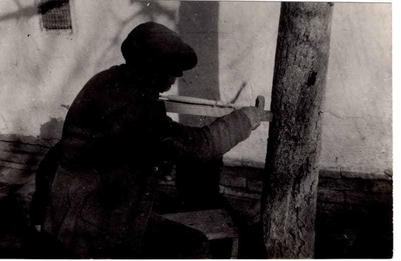 Kézi faesztergályos