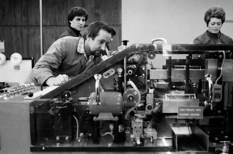 A Jugoton lemezgyárban