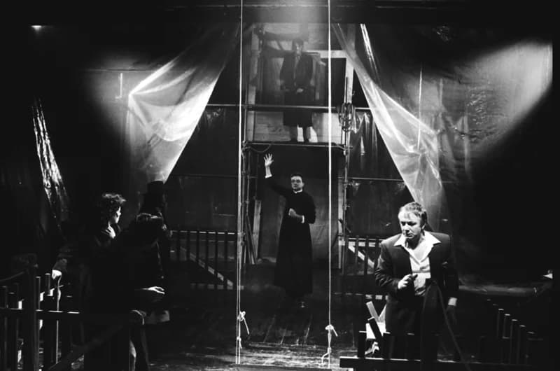 Gobby Fehér Gy.: A hajó (r.: Soltis Lajos) /próba/