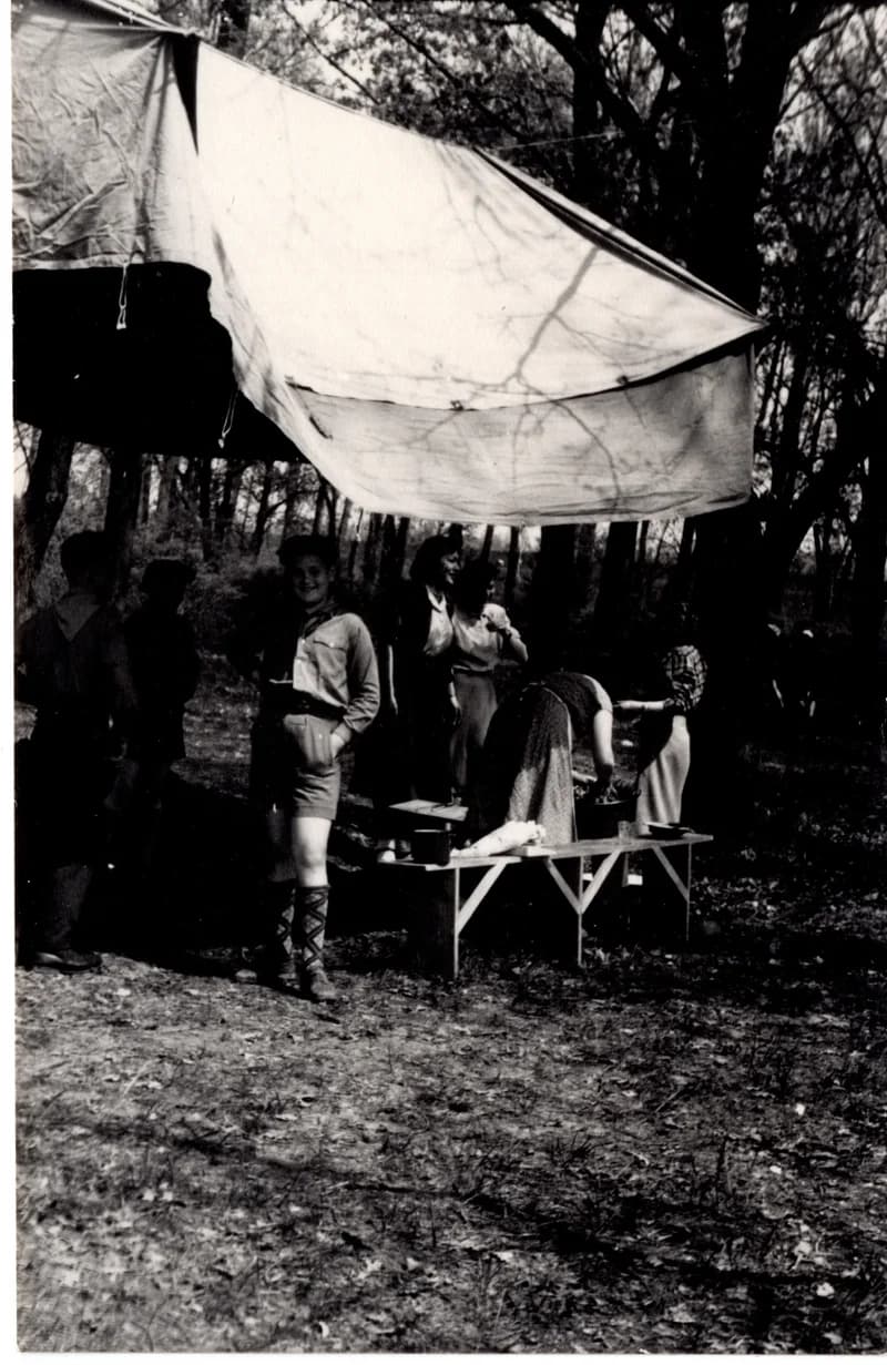 A felderítők tábora május 1-én