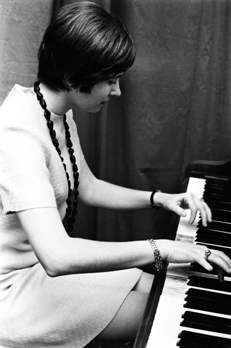 Középiskolások Művészeti Vetélkedője '71