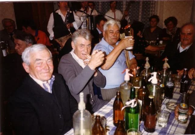 Bál a nyugdíjasoknál