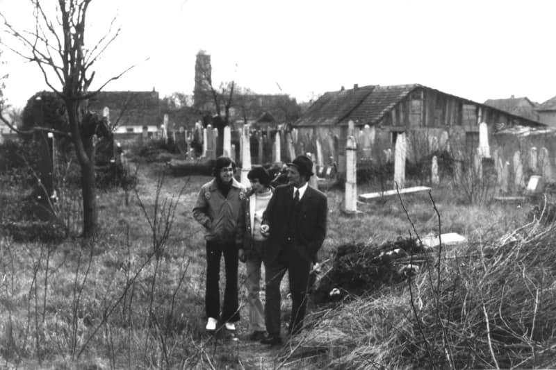 A zentai zsidótemető