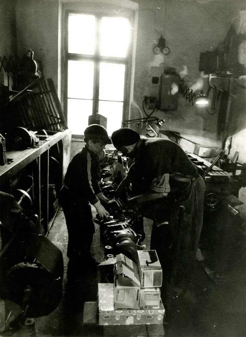 A köszörűs műhely