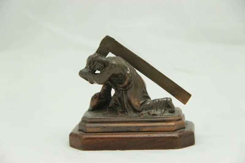 Jézus a kereszttel – szobor