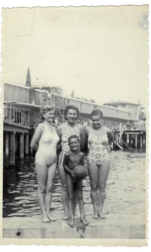 Darabos Mária Opátiában nyaral unokatestvérénél