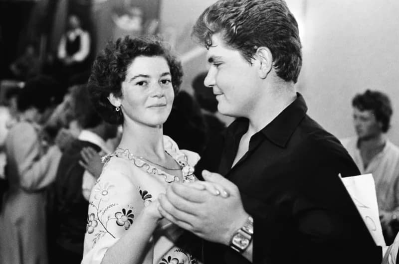 Tánciskola vizsgabál Kispiacon