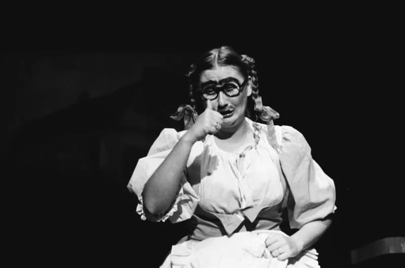 Tóth E.: A falu rossza, avagy a negyedik ablak /r.: Hernyák Gy./