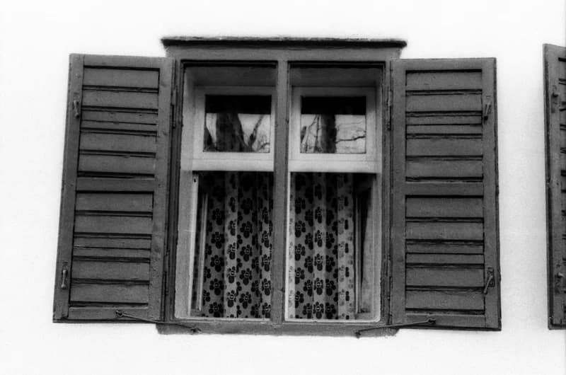 Ablakok a Tóték előadás pályázathoz