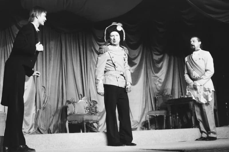 Rejtő: Kabaré (IV.)