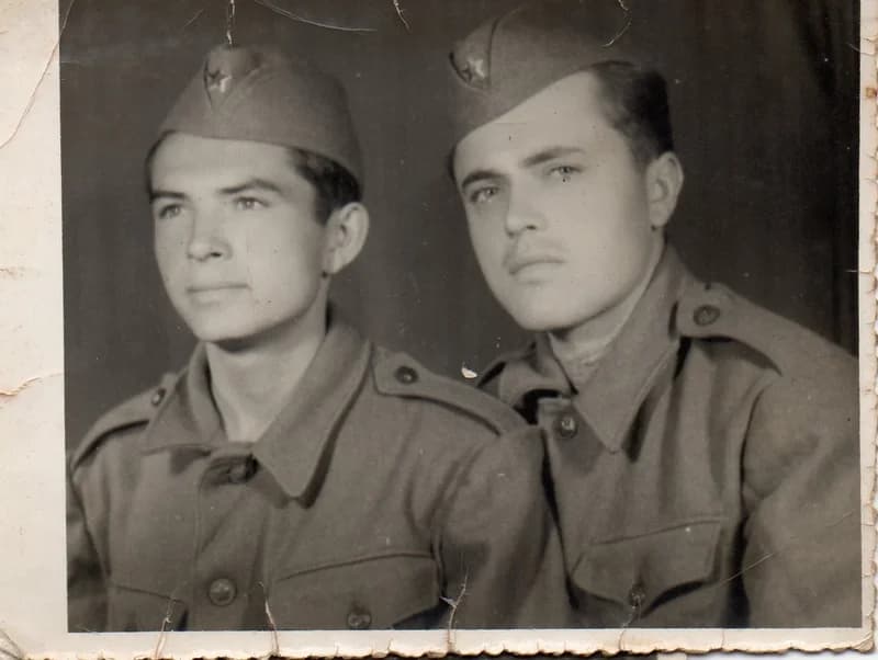 "Emlékül Imrétől és Jóskától"