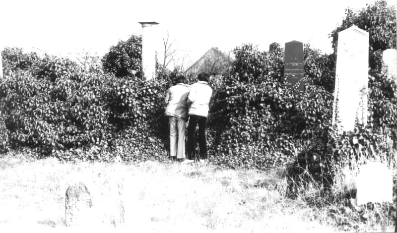 A zentai zsidótemető