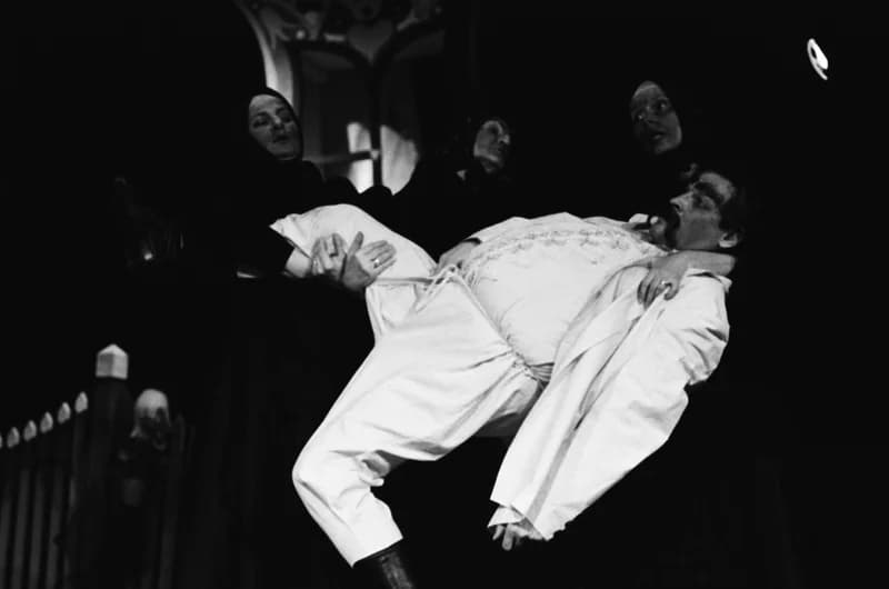 Tóth E.: A falu rossza, avagy a negyedik ablak /r.: Hernyák Gy./