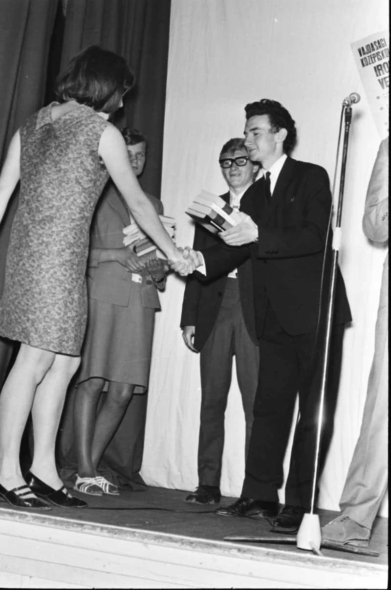 Vajdasági Középiskolások Irodalmi Vetélkedője '68