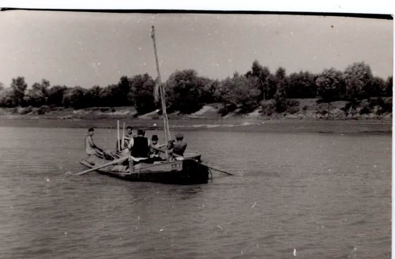 Homokszállítás a Tiszán