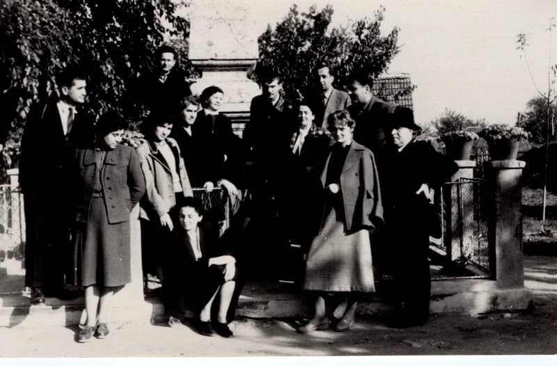 Hajduk Veljko emlékművénél