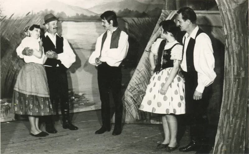 Amatőrszínház előadása