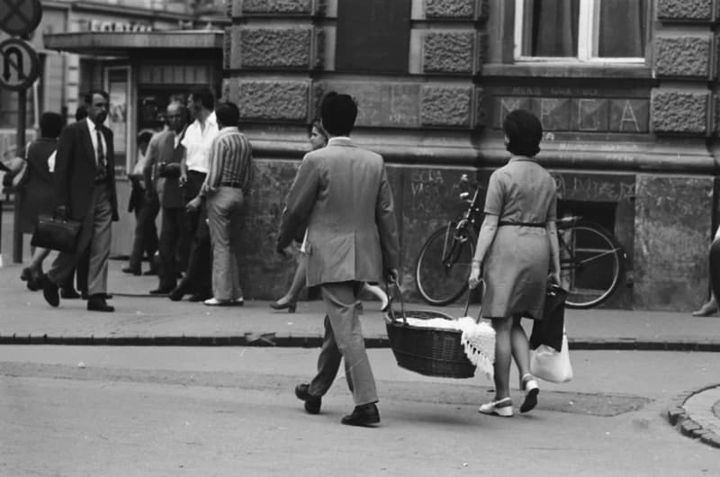 Gyerekek Újvidék utcáin