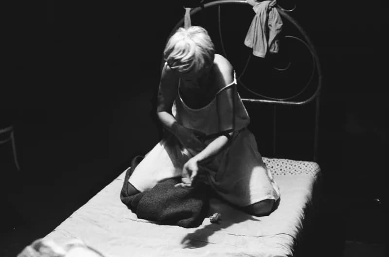 Tolnai: Izéke homokozója, Bayer II.