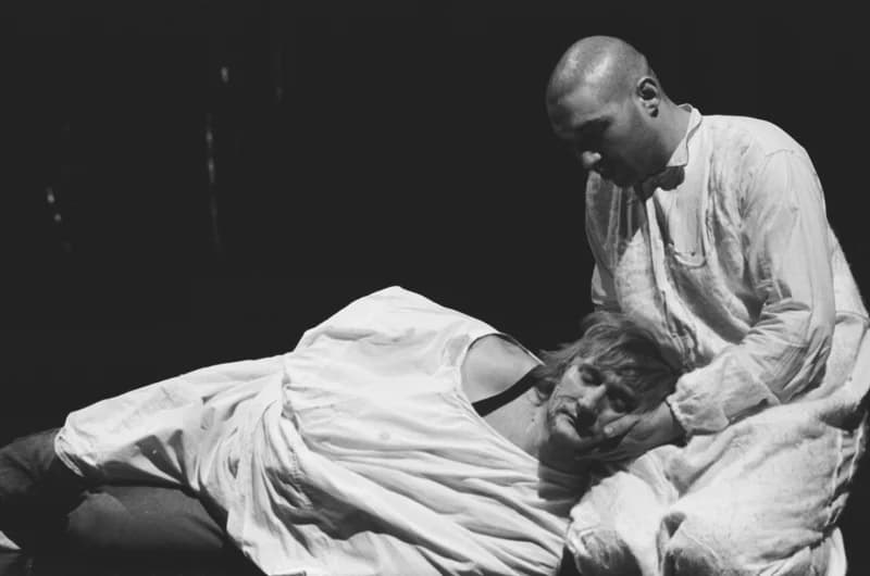 Tömöry Péter (r.), Tolnai Ottó: Paripacitrom 