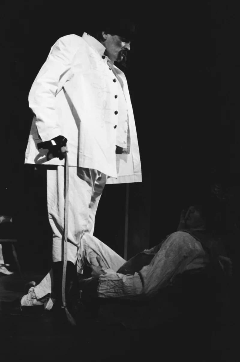 Tóth E.: A falu rossza, avagy a negyedik ablak /r.: Hernyák Gy./