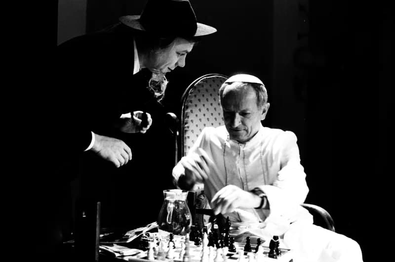 Aznap, amikor a pápát elrabolták